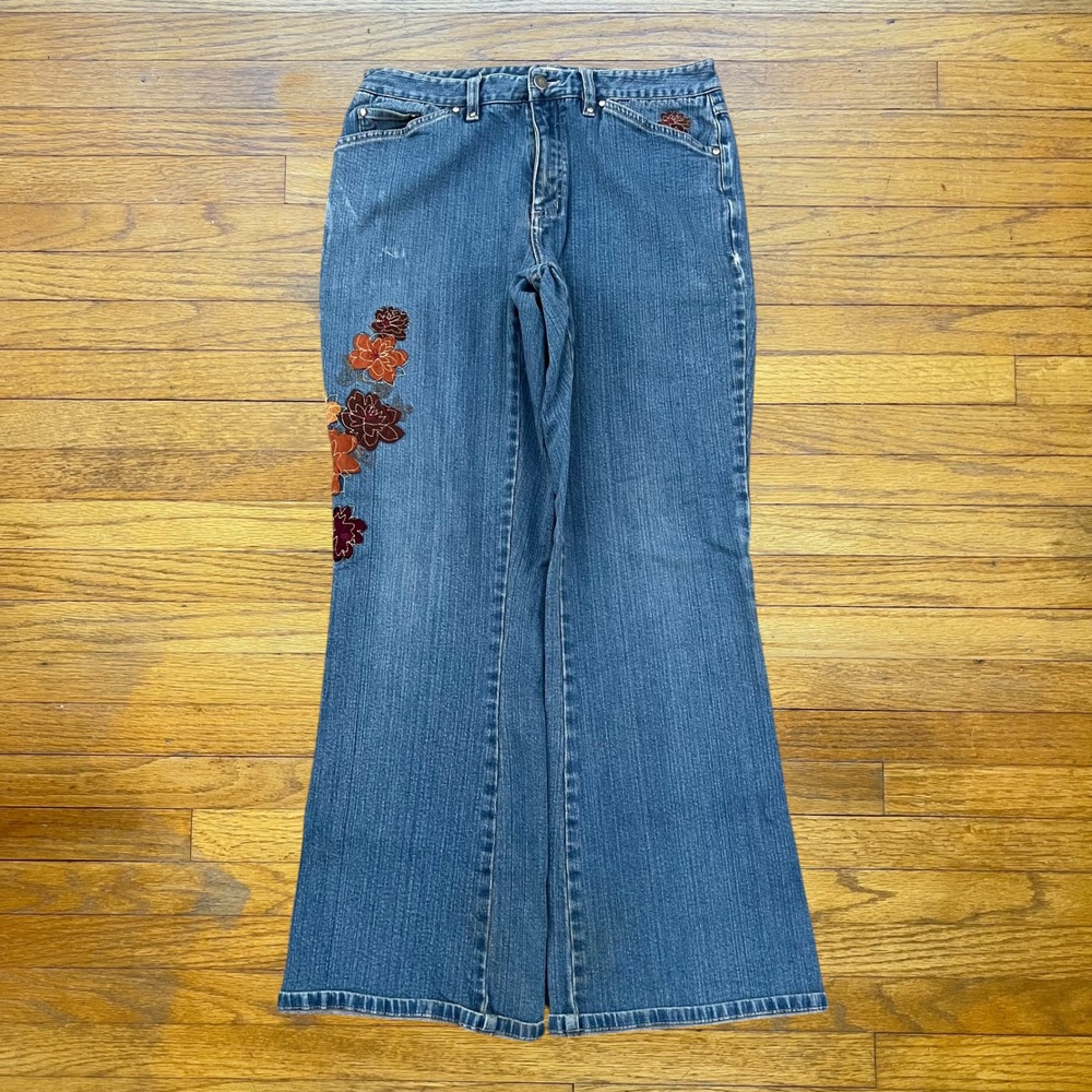 LL Bean Women Floral Embroidered Bootcut Jeans Medium Wash Blue Size 12M Tall